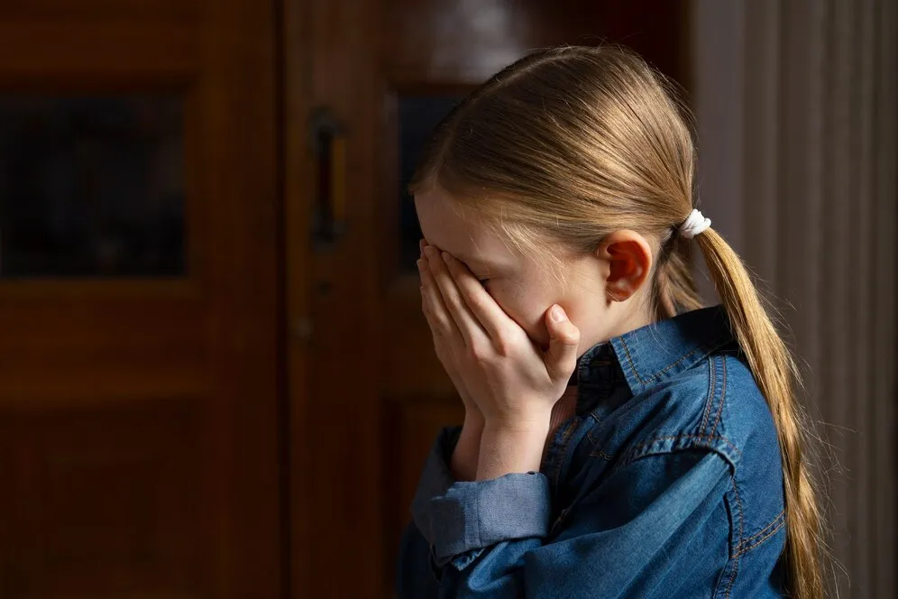 Traumas de infância: saiba como ressignificar memórias e ter equilíbrio. | Foto: Freepik.