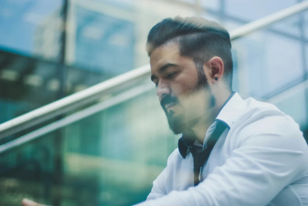 impacto-do-ambiente-corporativo-no-cortisol-e-desempenho-cognitivo