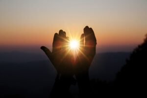 espiritualidade-saudável-e-Psicanálise-acolhimento-e-ressignificação-emocional